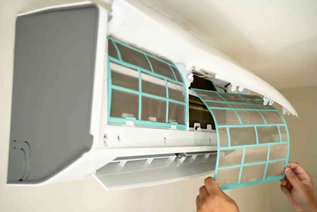 High Humidity in Dubai Prevent AC Mold Growth With These Tips