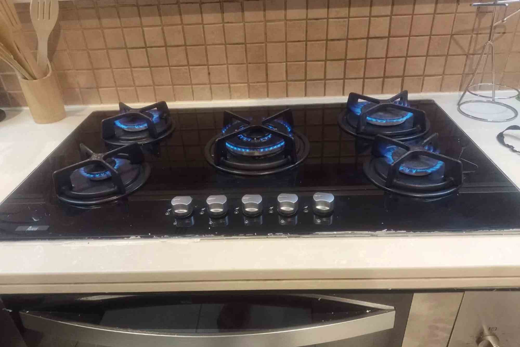 Why Is My Gas Stove Leaking Gas? Emergency Repair Tips For Dubai Residents